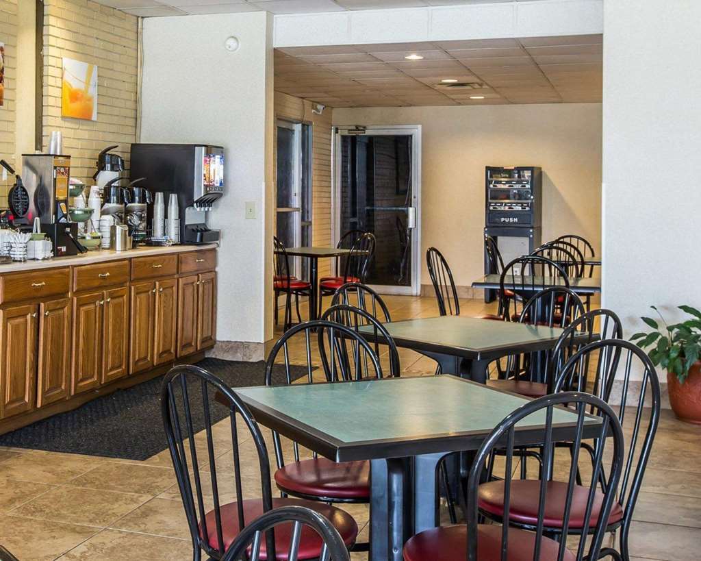 Quality Inn South Валдоста Ресторан фото